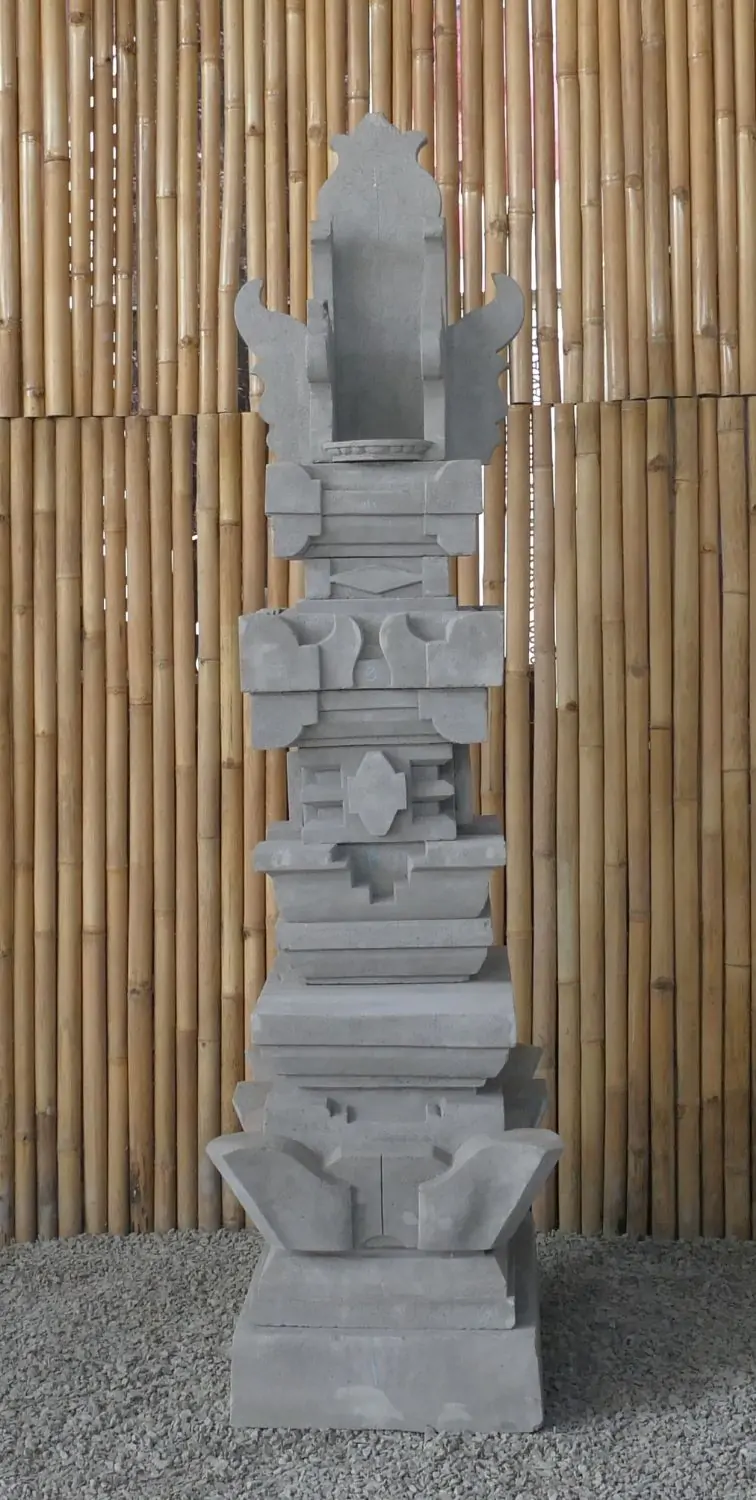  Product image 2 of the product “Balinese Temple, casted with Paras Stone, Offering with open place on top, with step at bottom. 190cm. Mulitparted ”